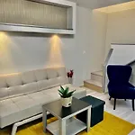 Amazing Duplex In Raday Street